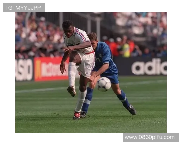 足球明星德塞利的传奇人生与足球事业的辉煌成就揭秘 足球明星德塞利的传奇人生与足球事业的辉煌成就揭秘